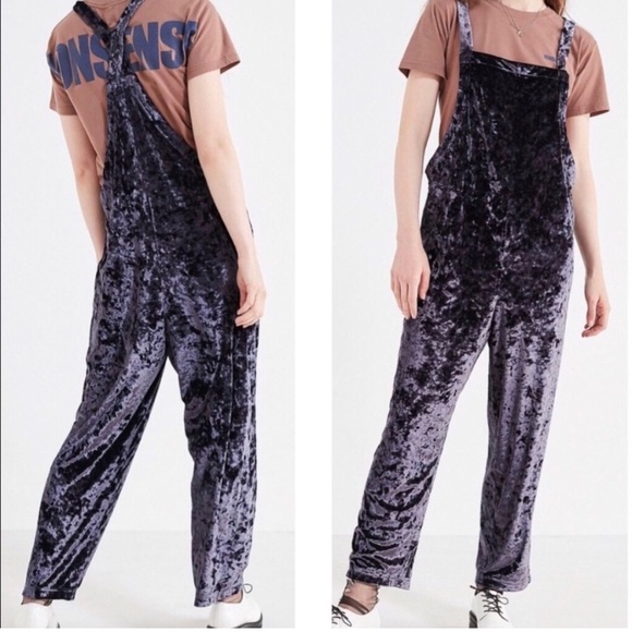 Urban Outfitters Black Lightweight Crushed Velvet Overalls - Picture 7 of 9
